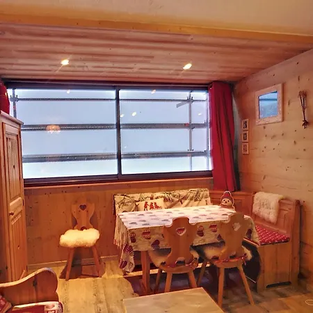 3 Pieces Renove 30m², Acces Direct Aux Pistes, Parking Couvert, Les Menuires - Fr-1-178-388 Saint-Martin-de-Belleville